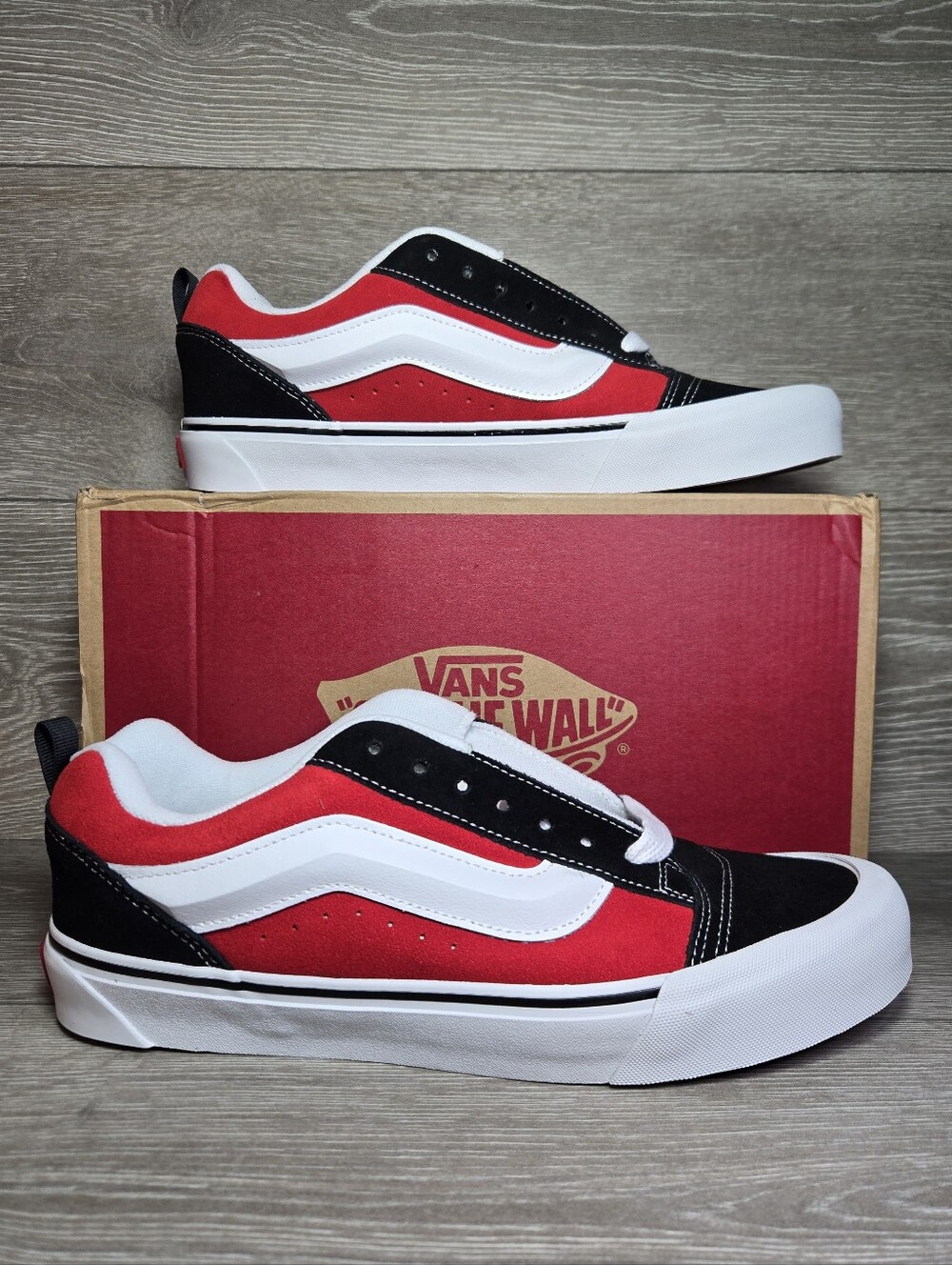 Vans Knu Skool Skate Shoes Black / Red / White Mens Size 11.5 New In Box
